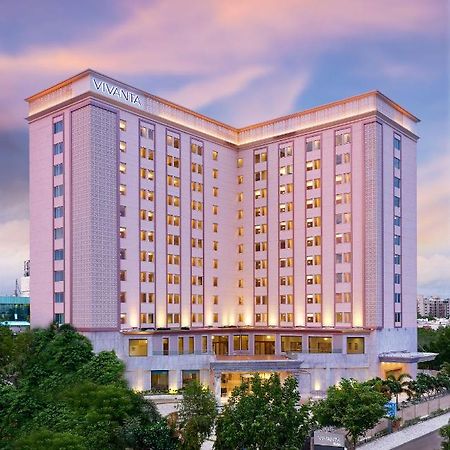 Vivanta Ahmedabad Sg Highway Экстерьер фото