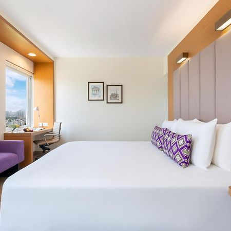 Vivanta Ahmedabad Sg Highway Экстерьер фото
