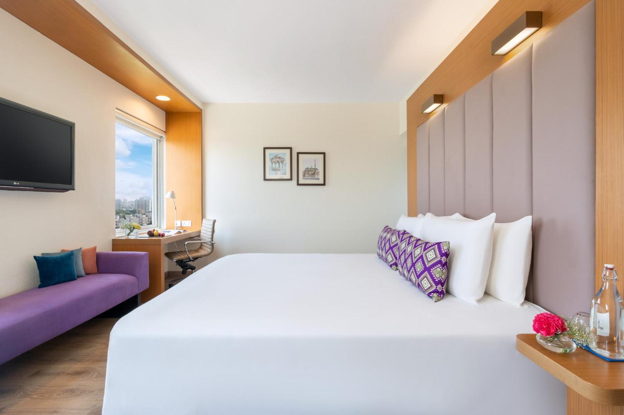 Vivanta Ahmedabad Sg Highway Экстерьер фото